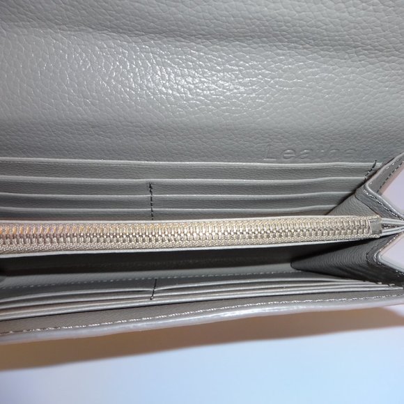 TAN LEATHER TWO TONE WALLET OR CLUTCH - Picture 10 of 16